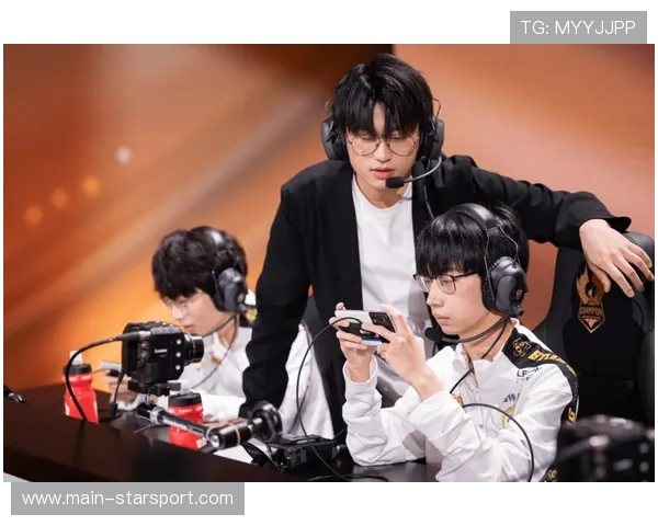 KPL世界冠军赛边路极限单吃高地塔的惊艳瞬间